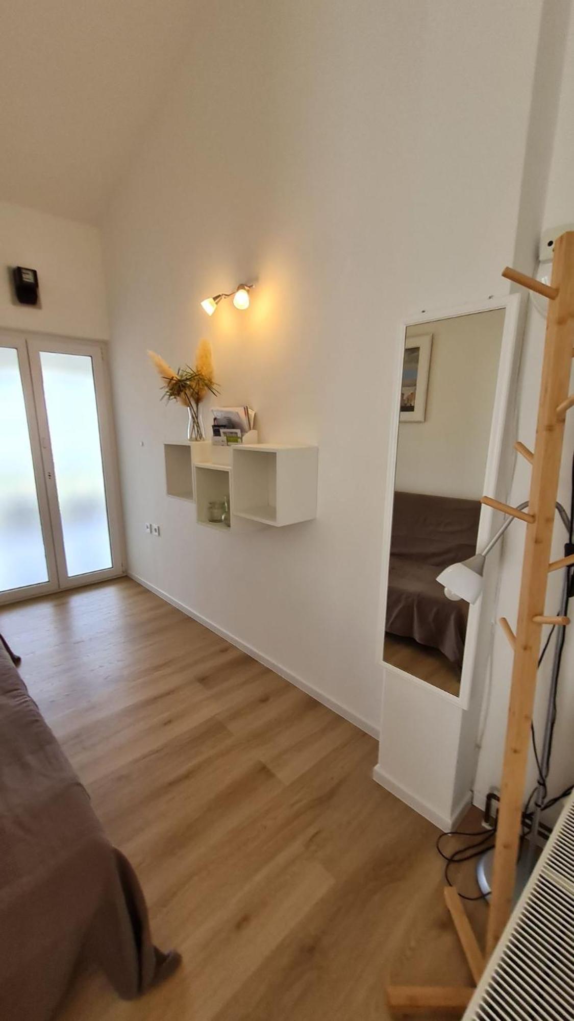 Apartmani Ela 프르빅루카 외부 사진